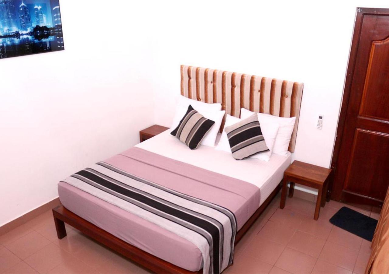Cozy Inn נגומבו מראה חיצוני תמונה