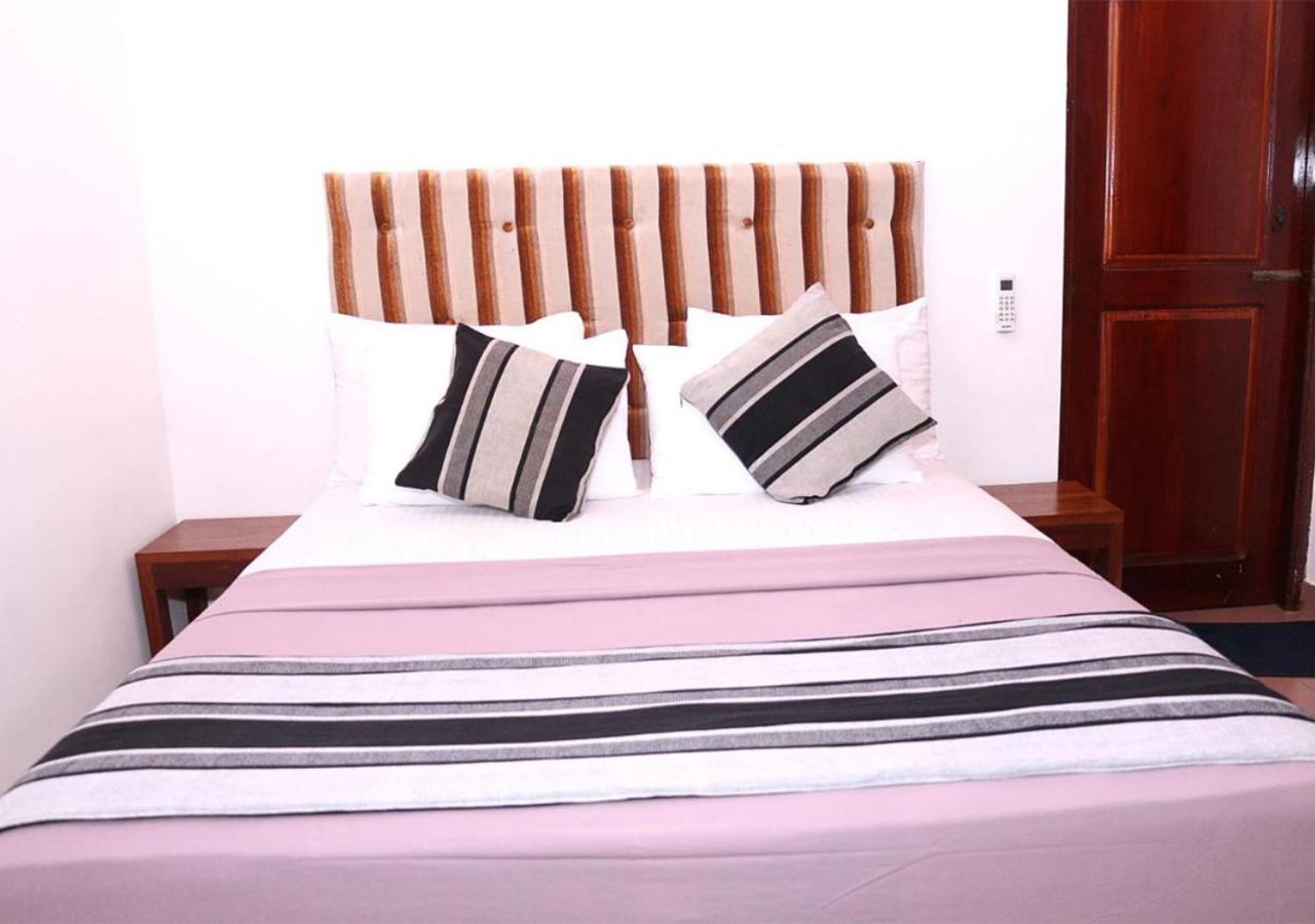 Cozy Inn נגומבו מראה חיצוני תמונה