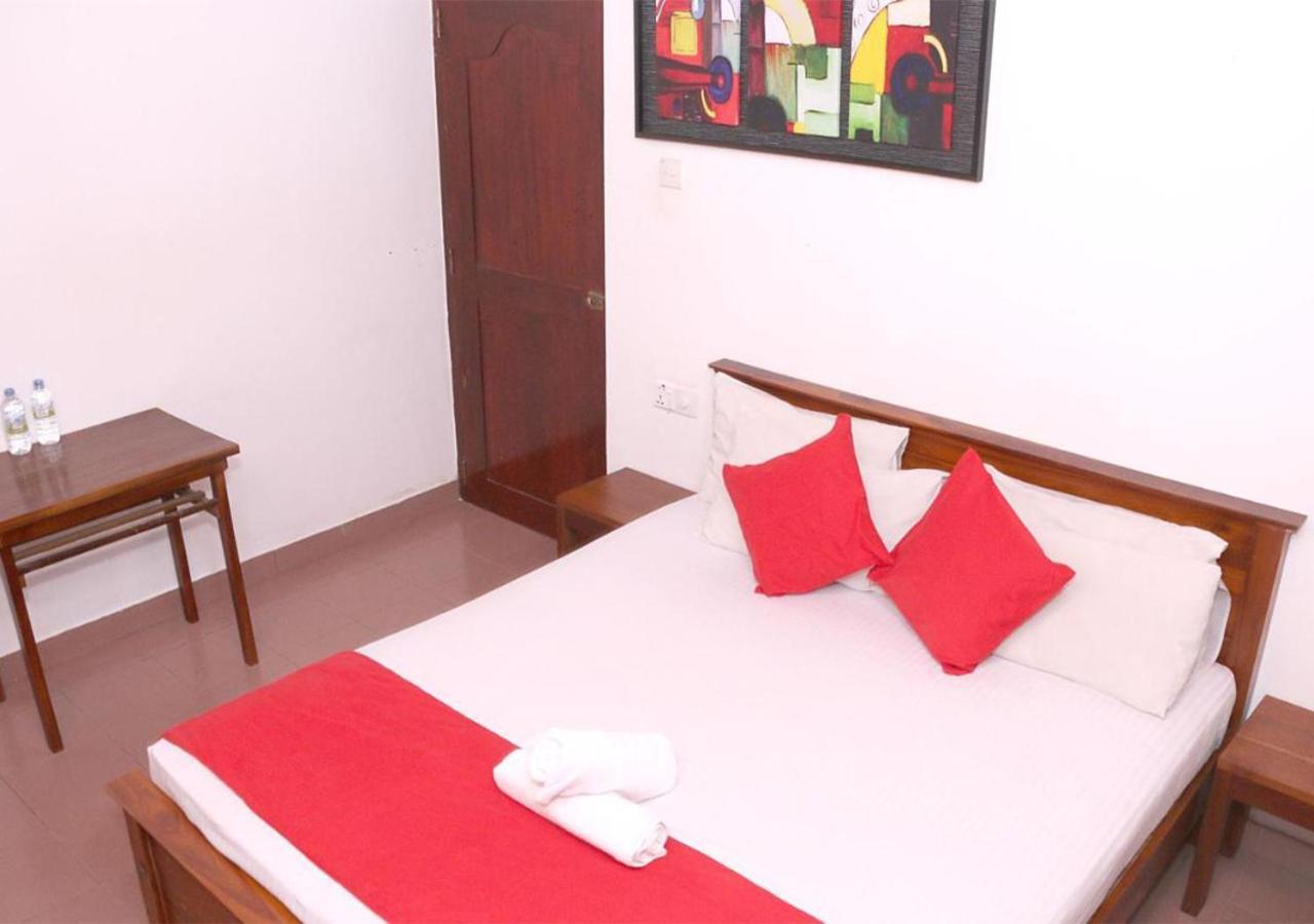 Cozy Inn נגומבו מראה חיצוני תמונה